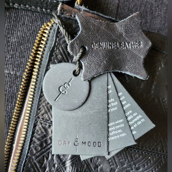 *new with tags* Day & Mood leather crossbody bag - Picture 3 of 4
